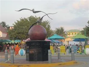 $4,000 | 1421 South Ocean Boulevard, Unit 318, Pompano Beach, FL 33062