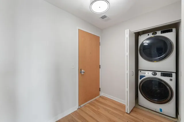 $1,595 | 929 Portland Avenue, Unit 907, Minneapolis, MN 55404