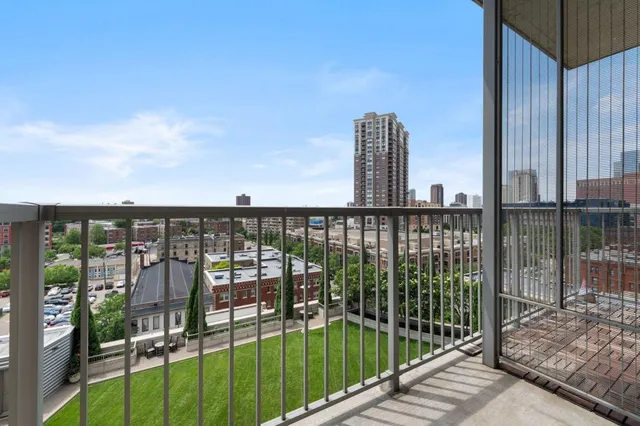 $1,595 | 929 Portland Avenue, Unit 907, Minneapolis, MN 55404