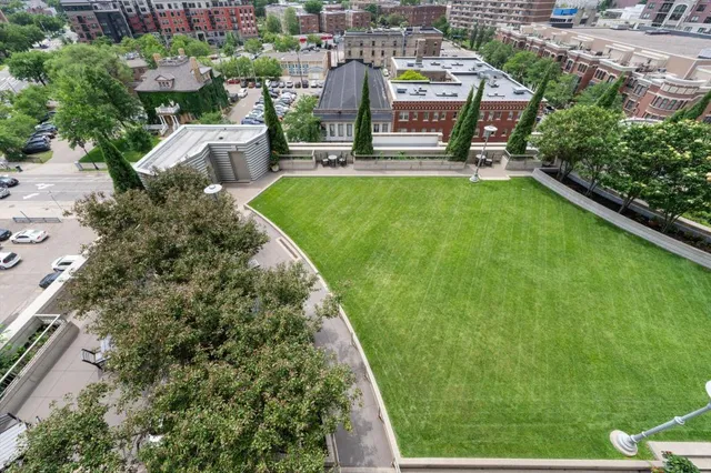 $1,595 | 929 Portland Avenue, Unit 907, Minneapolis, MN 55404