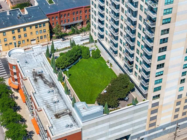 $1,595 | 929 Portland Avenue, Unit 907, Minneapolis, MN 55404