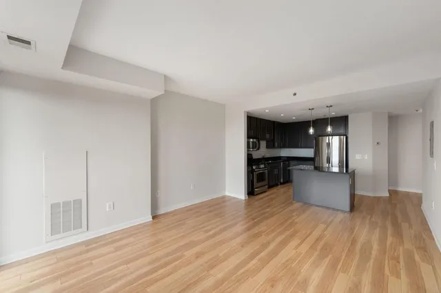 $1,595 | 929 Portland Avenue, Unit 907, Minneapolis, MN 55404