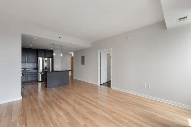 $1,595 | 929 Portland Avenue, Unit 907, Minneapolis, MN 55404