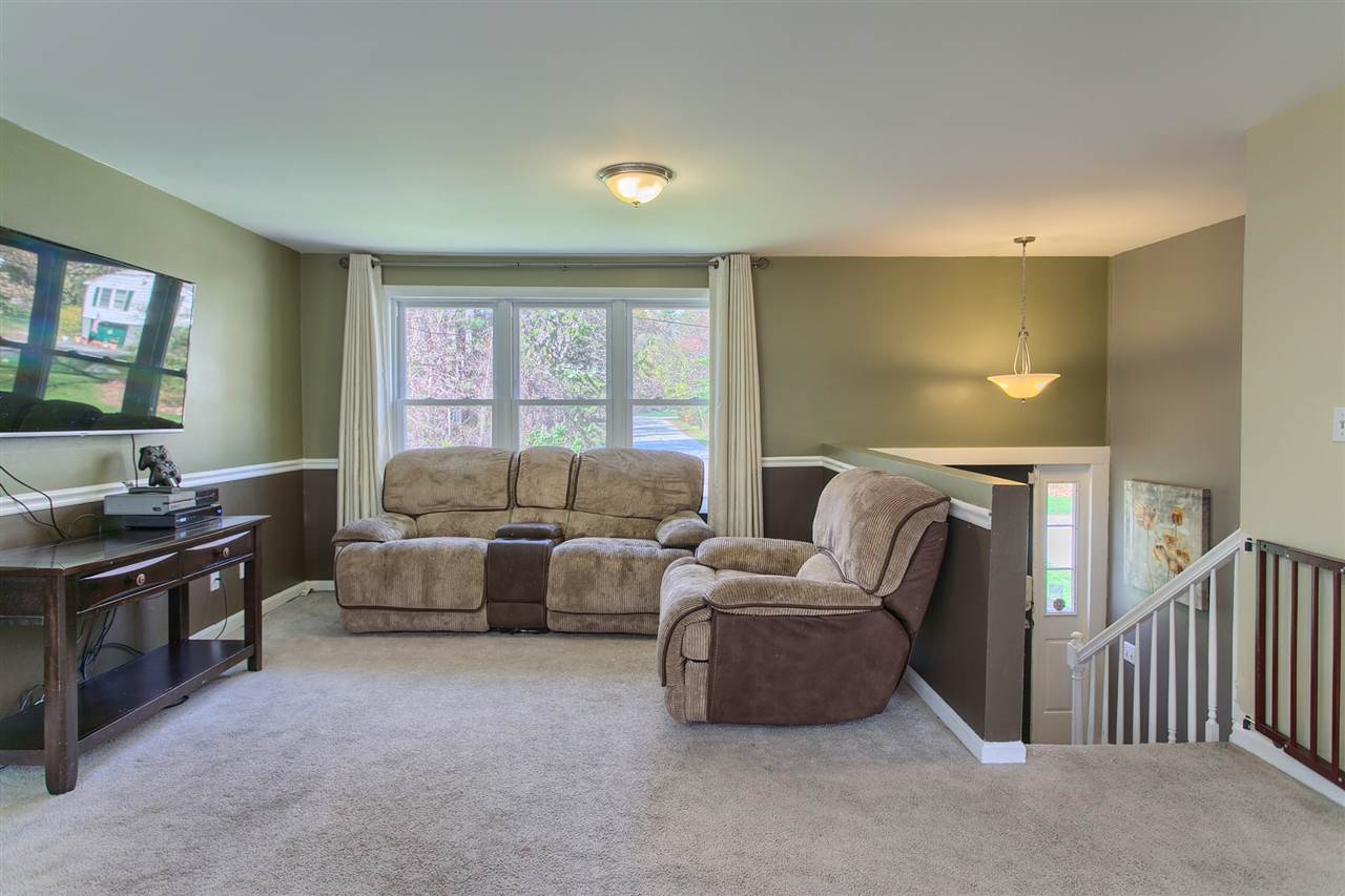6 Heritage Road Pelham, NH 03076 - Photo 11 of 34