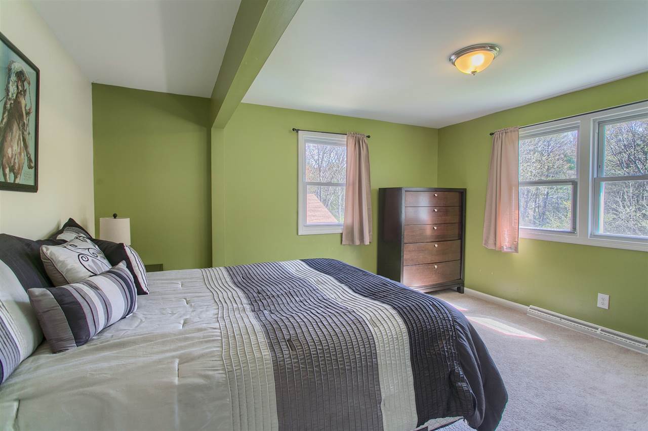 6 Heritage Road Pelham, NH 03076 - Photo 13 of 34