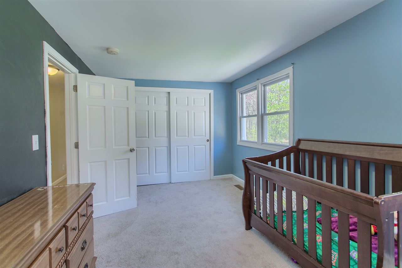 6 Heritage Road Pelham, NH 03076 - Photo 16 of 34