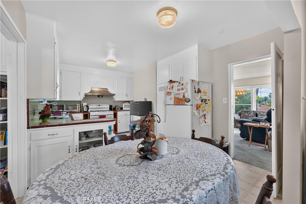 7307 Lenox Avenue Riverside, CA 92504 - Photo 16 of 56 Dining Area