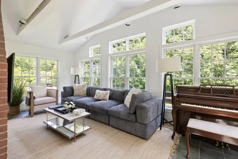 $11,495,000 | 57 Lee Avenue, East Hampton, NY 11937