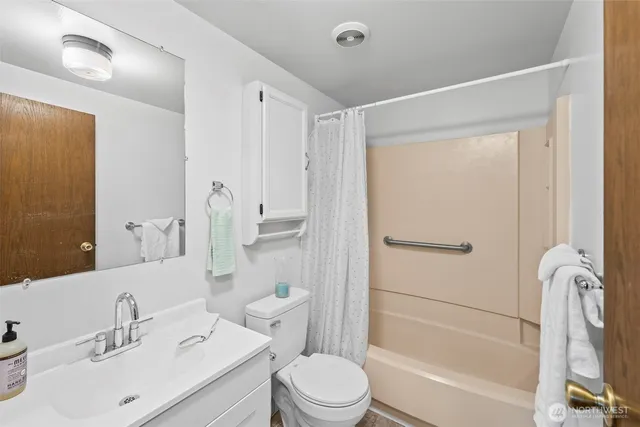 $84,950 | 10522 60th St Court East, Puyallup, WA 98372