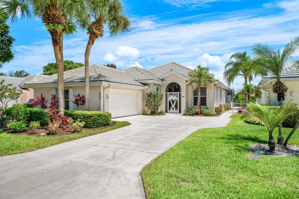 $549,000 | 5022 Southeast Inkwood Way, Hobe Sound, FL 33455