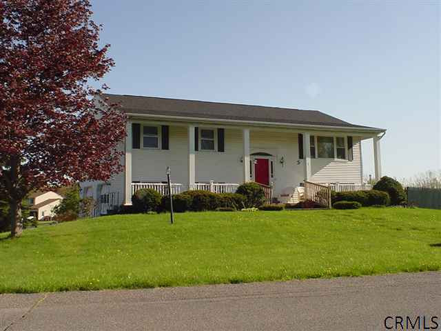 7 Meadowbrook Road Watervliet, NY 12189 - Photo 1 of 12 Photo 1