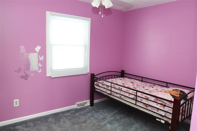 7 Meadowbrook Road Watervliet, NY 12189 - Photo 11 of 12 Photo 11