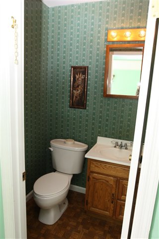 7 Meadowbrook Road Watervliet, NY 12189 - Photo 10 of 12 Photo 10