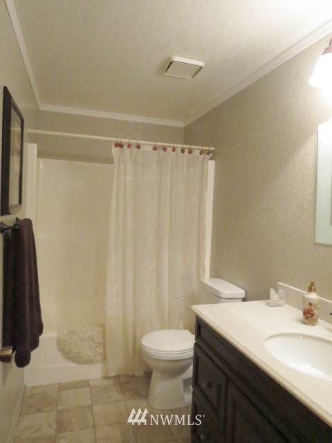 8629 Bender Road Lynden, WA 98264 - Photo 14 of 24 Gallery Image 14