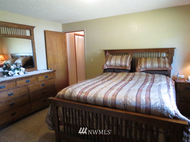 8629 Bender Road Lynden, WA 98264 - Photo 16 of 24 Gallery Image 16