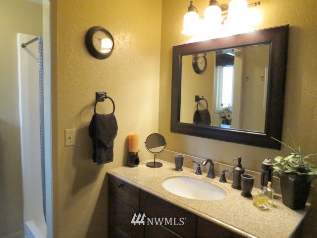 8629 Bender Road Lynden, WA 98264 - Photo 18 of 24 Gallery Image 18