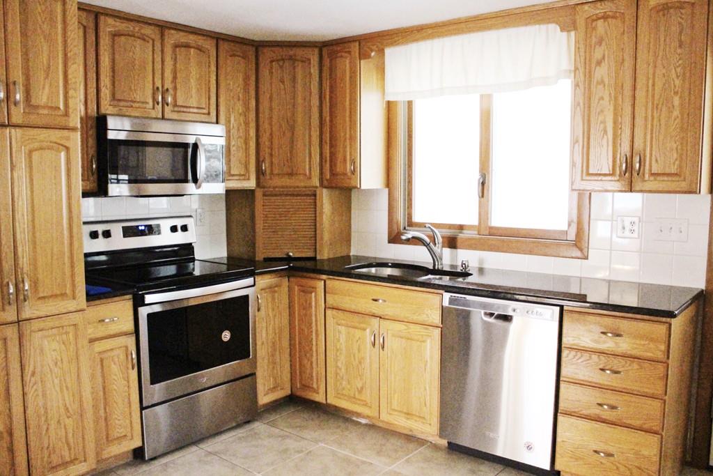 23 Peterson Road Natick, MA 01760 - Photo 7 of 15
