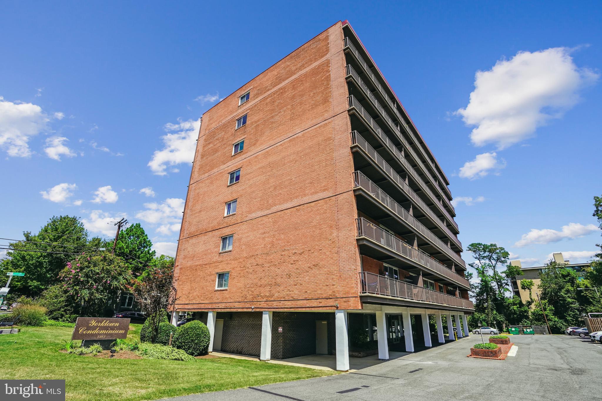 4343 Cherry Hill Road, Unit 705 Arlington, VA 22207 - Photo 6 of 41 a front view of a building with garden