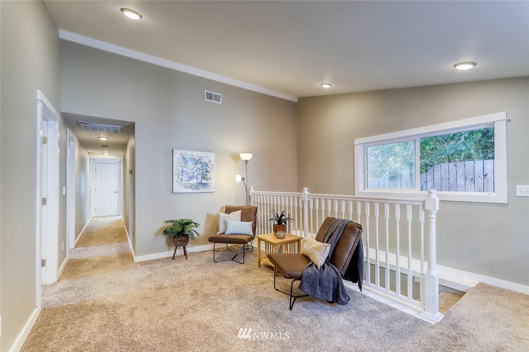 1186 Kitsap Lake Road Northwest Bremerton, WA 98312 - Photo 19 of 32