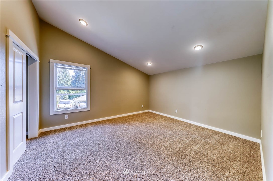 1186 Kitsap Lake Road Northwest Bremerton, WA 98312 - Photo 25 of 32