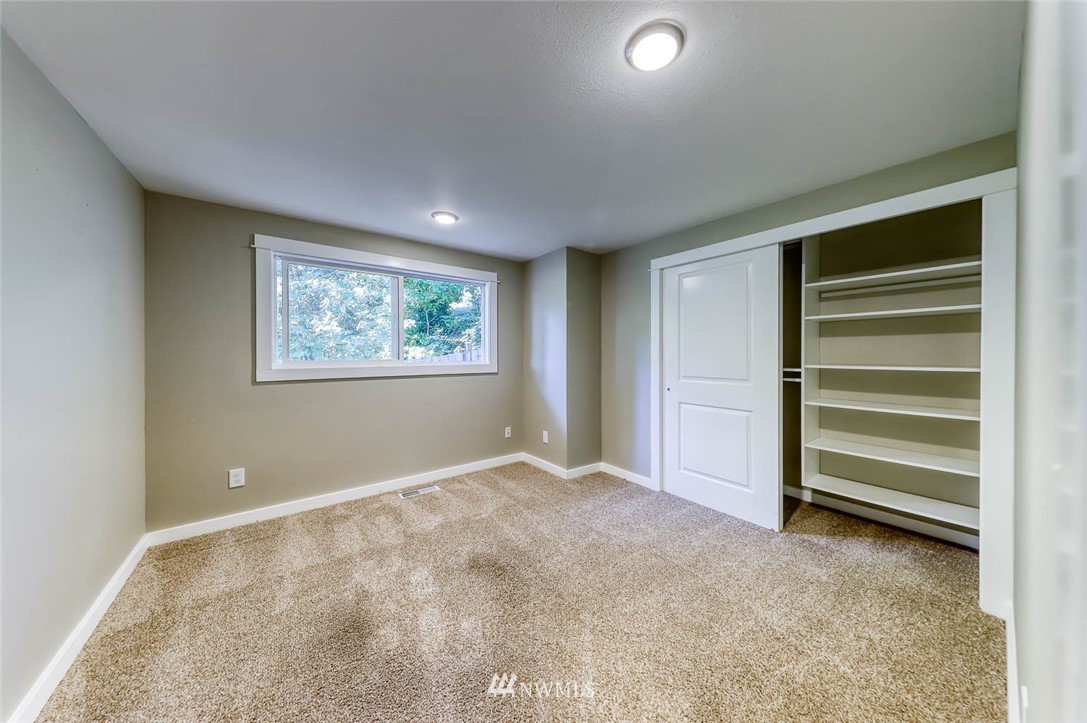 1186 Kitsap Lake Road Northwest Bremerton, WA 98312 - Photo 28 of 32