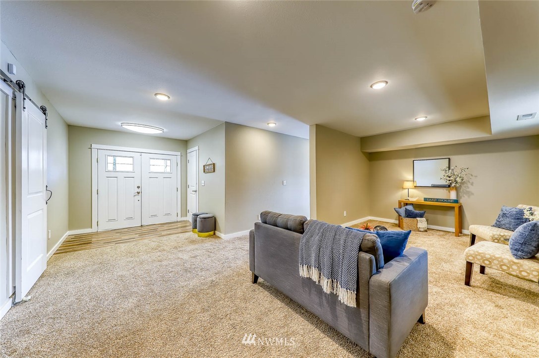 1186 Kitsap Lake Road Northwest Bremerton, WA 98312 - Photo 8 of 32