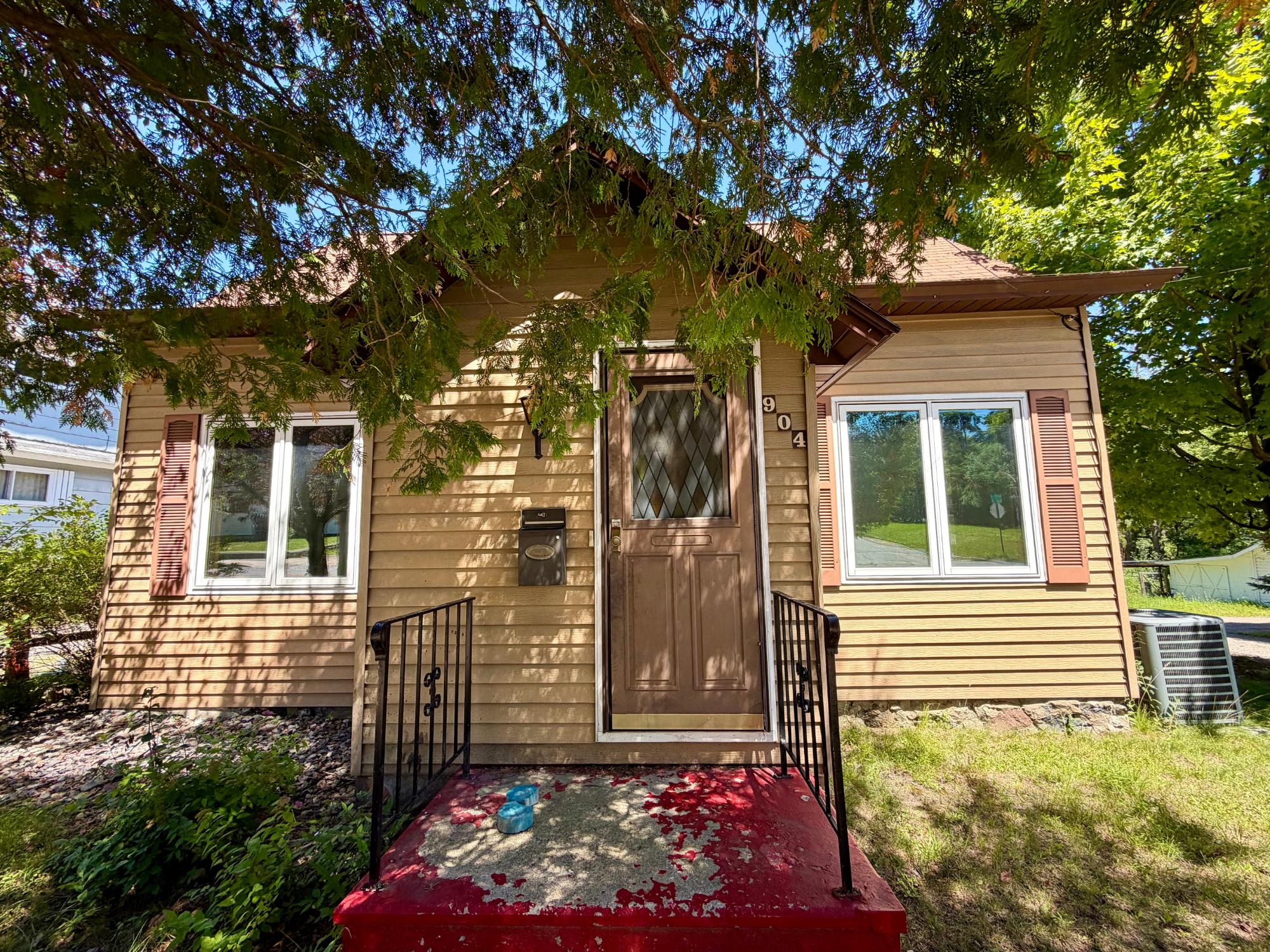 904 River Street Rhinelander, WI 54501 - Photo 2 of 11 Gallery Image 2