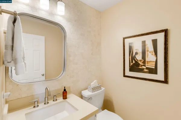 $879,000 | 408 Fraga Court, Martinez, CA 94553