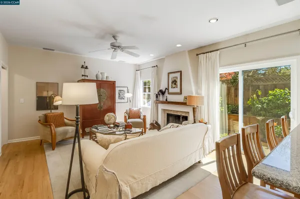 $879,000 | 408 Fraga Court, Martinez, CA 94553