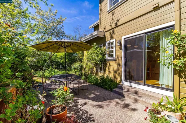 $879,000 | 408 Fraga Court, Martinez, CA 94553