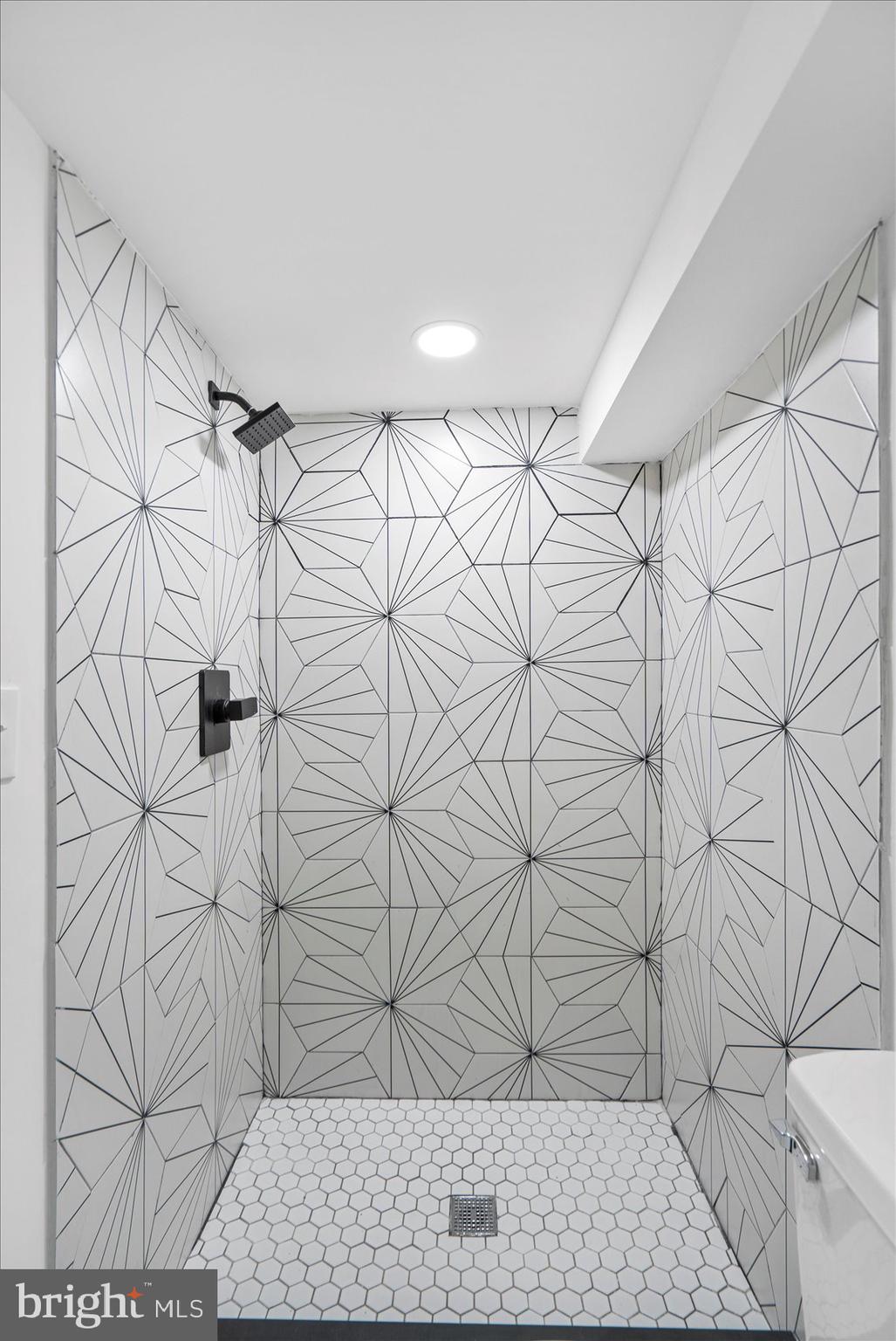 2440 East Biddle Street Baltimore, MD 21213 - Photo 16 of 35