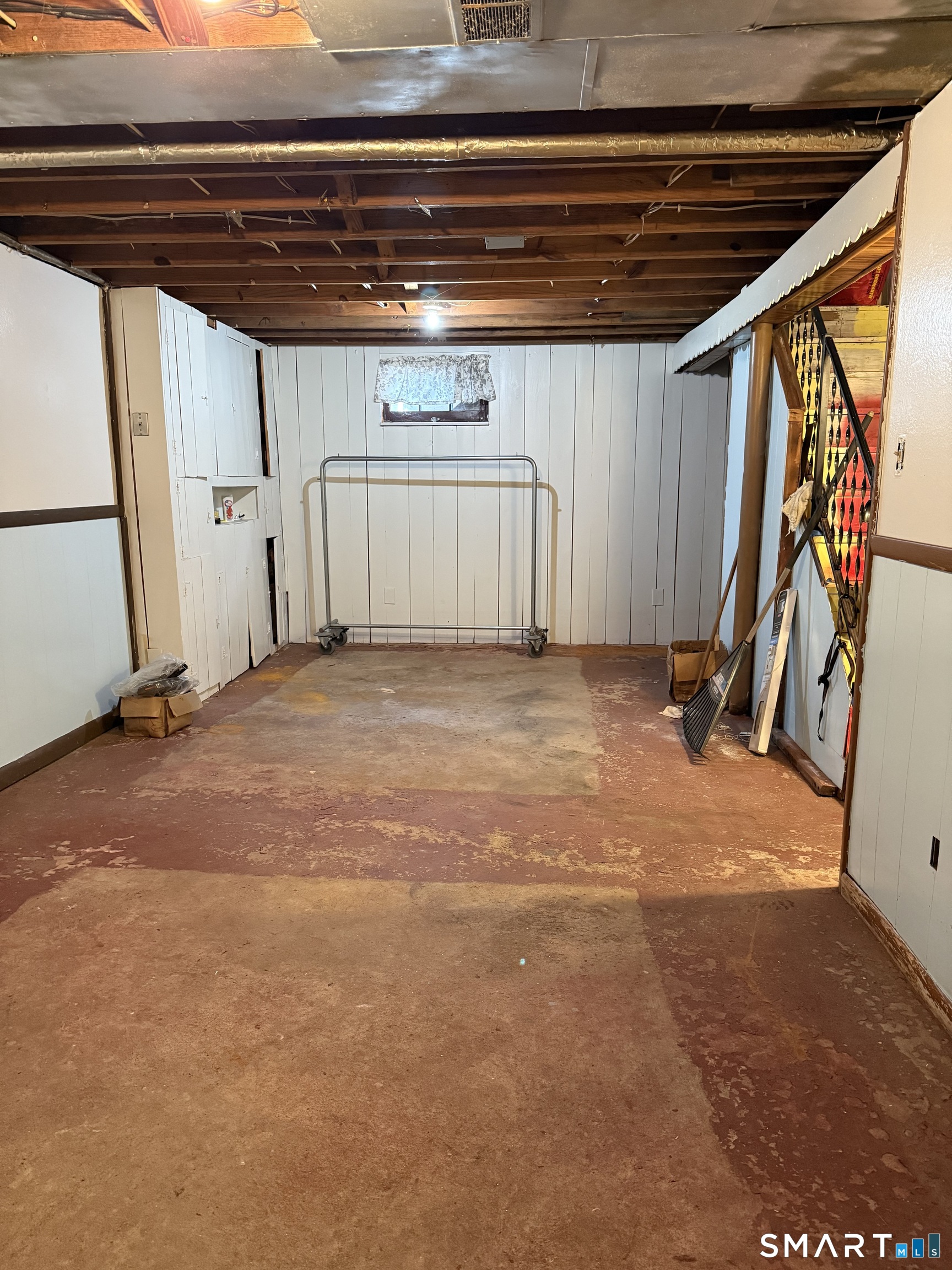 92 Garfield Road Bristol, CT 06010 - Photo 19 of 24 a view of an empty room