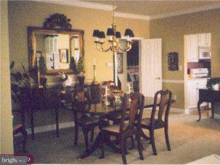 28 Foster Road Pennington, NJ 08534 - Photo 4 of 6 Gallery Image 4