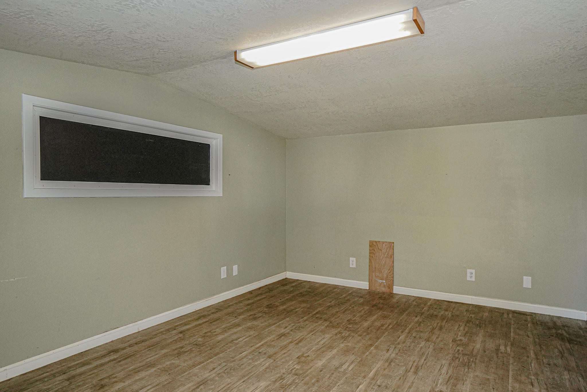 6684 Table Rock Road Central Point, OR 97502 - Photo 35 of 42 35