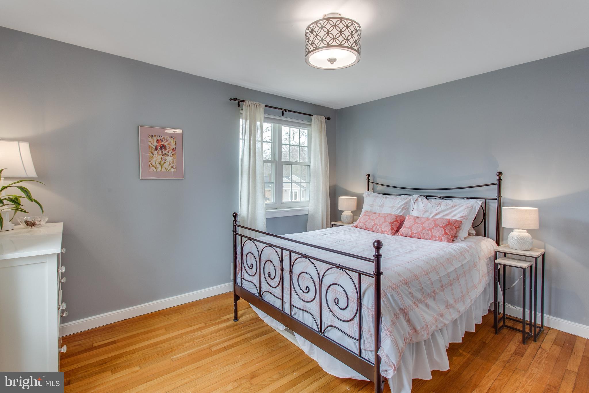 1704 Jamestown Road Alexandria, VA 22308 - Photo 17 of 29 Bedroom (Master)