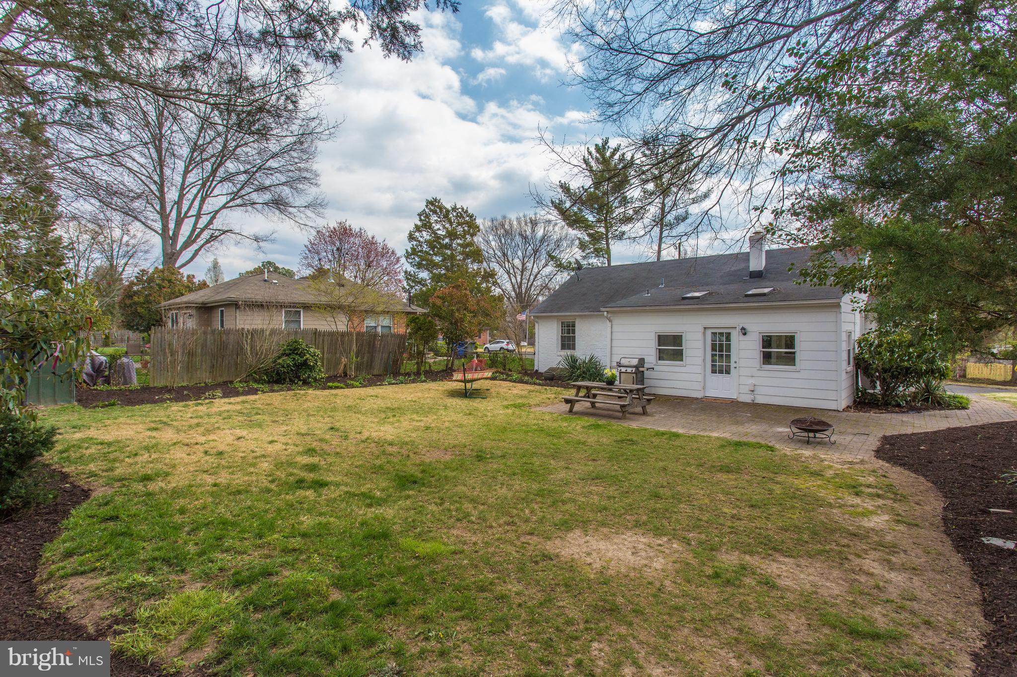 1704 Jamestown Road Alexandria, VA 22308 - Photo 22 of 29 Exterior (Rear)