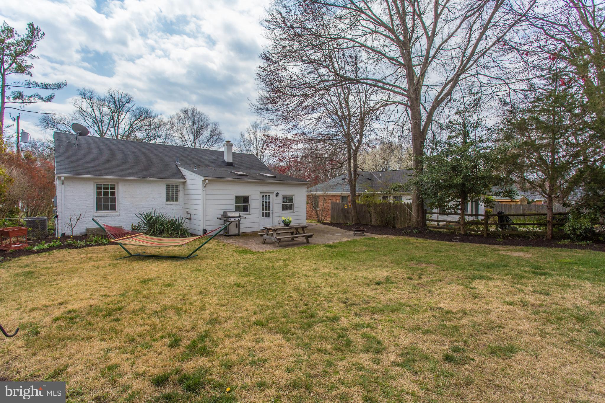 1704 Jamestown Road Alexandria, VA 22308 - Photo 7 of 29 Exterior (Rear)