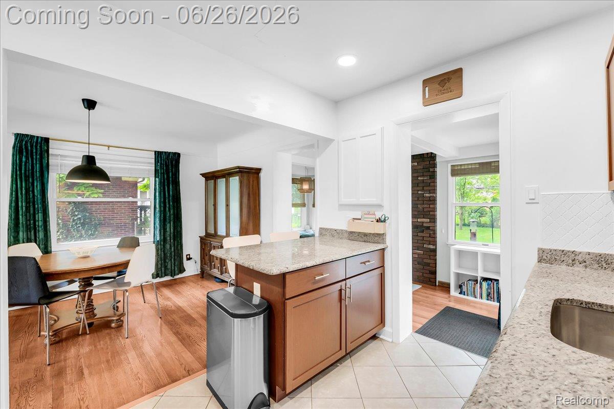 1179 Hampton Road Grosse Pointe, MI 48236 - Photo 10 of 37 12-1179 Hampton Rd_11.jpg