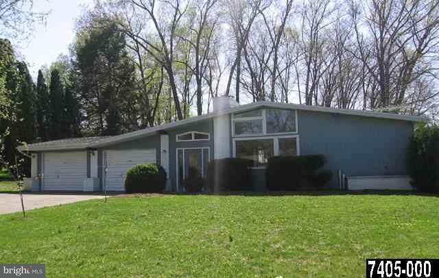 1856 Ebony Drive York, PA 17402 - Photo 1 of 1