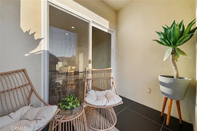 $4,900 | 24505 Town Center Drive, Unit 7307, Valencia, CA 91355