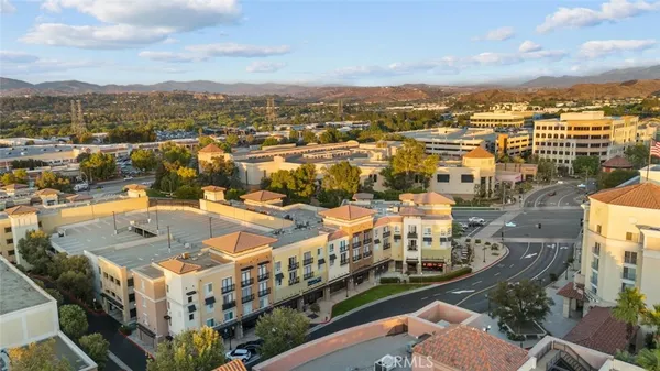 $4,900 | 24505 Town Center Drive, Unit 7307, Valencia, CA 91355