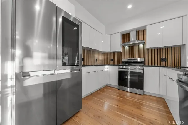 $4,900 | 24505 Town Center Drive, Unit 7307, Valencia, CA 91355