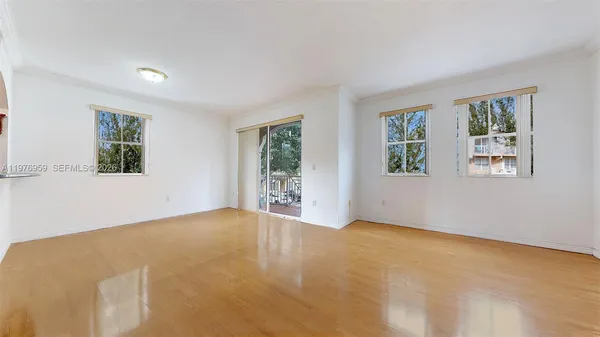 $2,775 | 8980 West Flagler Street, Unit 201, Miami, FL 33174