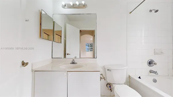 $2,775 | 8980 West Flagler Street, Unit 201, Miami, FL 33174