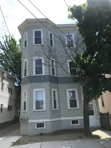 $3,150 | 48 Porter Street, Unit 1, Cambridge, MA 02141