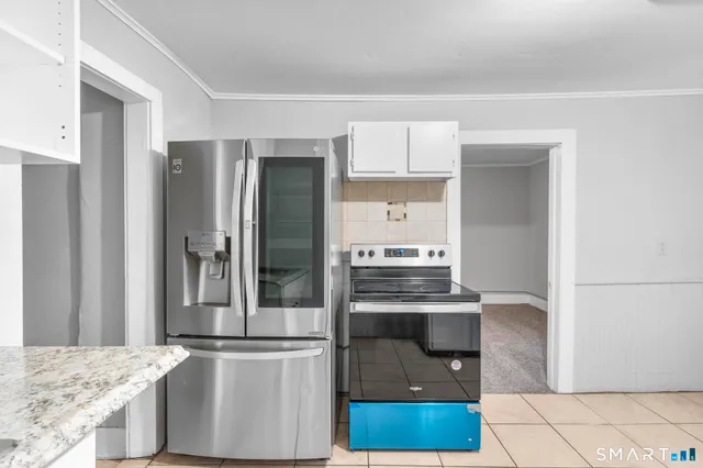 $1,600 | 19 Woodbridge Avenue, Ansonia, CT 06401