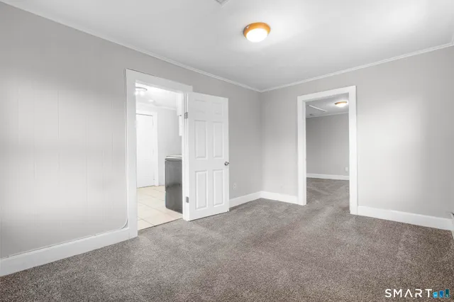 $1,600 | 19 Woodbridge Avenue, Ansonia, CT 06401