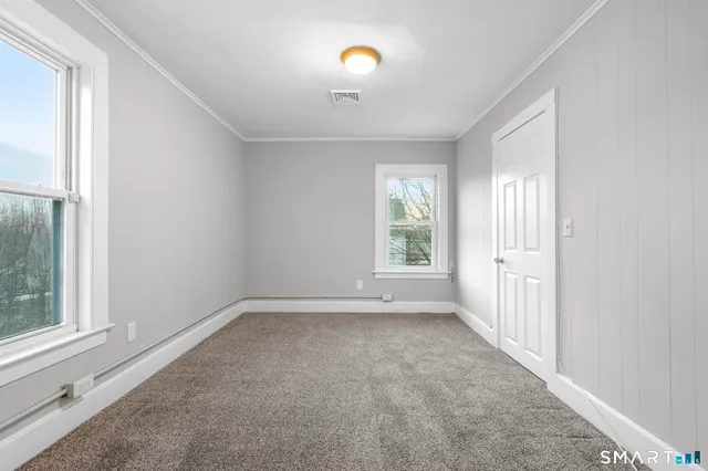 $1,600 | 19 Woodbridge Avenue, Ansonia, CT 06401