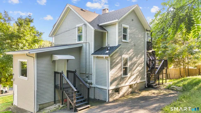 $1,600 | 19 Woodbridge Avenue, Ansonia, CT 06401