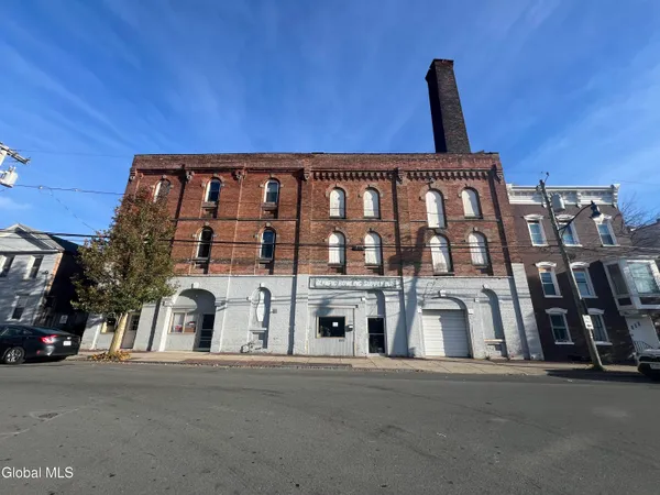 $999,999 | 474-484 4th Street, Troy, NY 12180